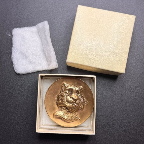 Belt Buckle - Vintage Exxon/Esso "Tiger in Your Tank" - Picture 2 of 4